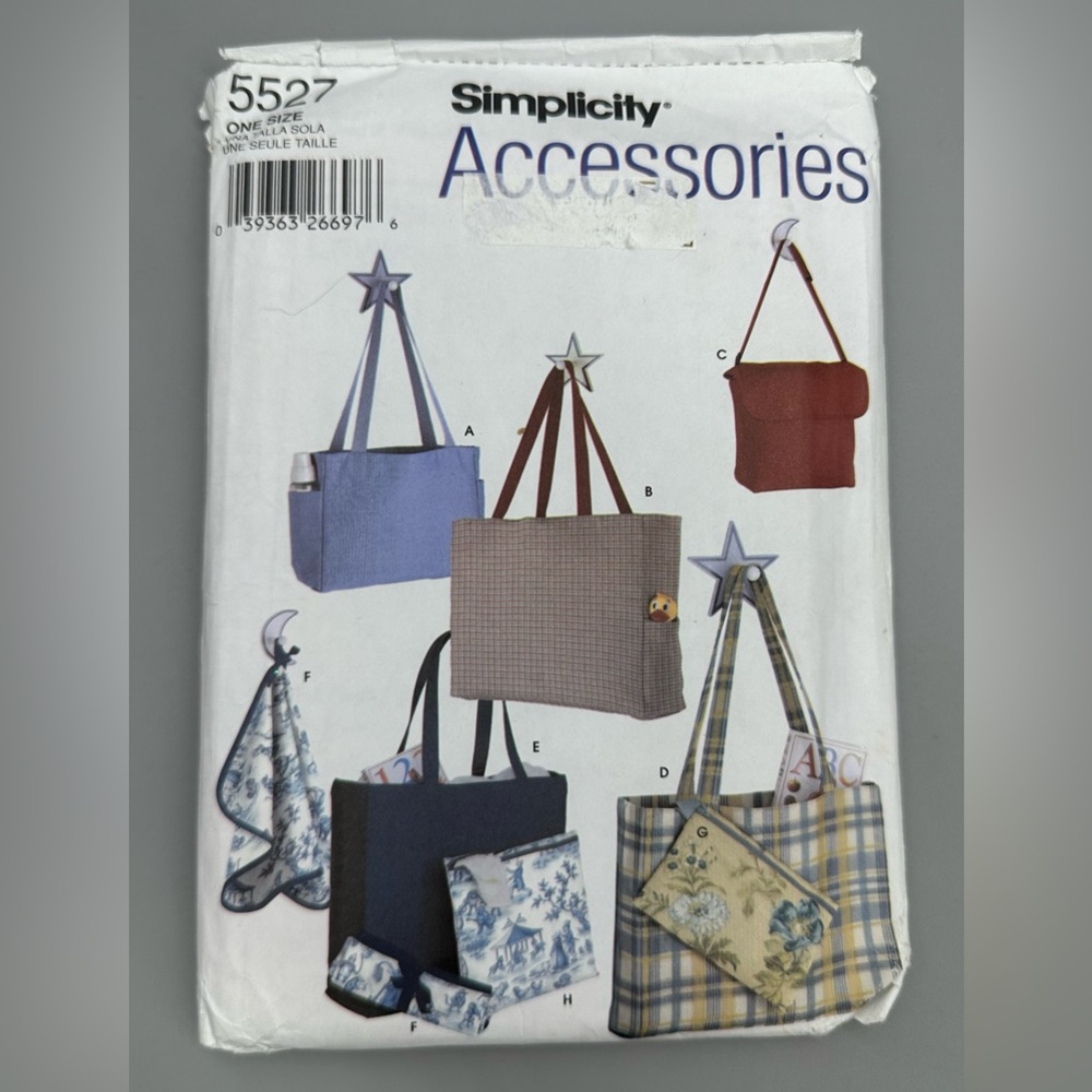 Simplicity #5527 Clothes Pattern Diaper Bags 3 Sizes & Accessories
